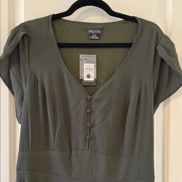NWT City Chic Olive Green Midi Dress - Picture 3 of 6